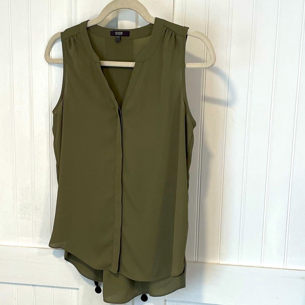 NYDJ Green Sleeveless Blouse